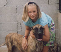 Flora, ma dogue allemand pr&eacute;f&eacute;r&eacute;e, et moi &agrave; 12 ans.